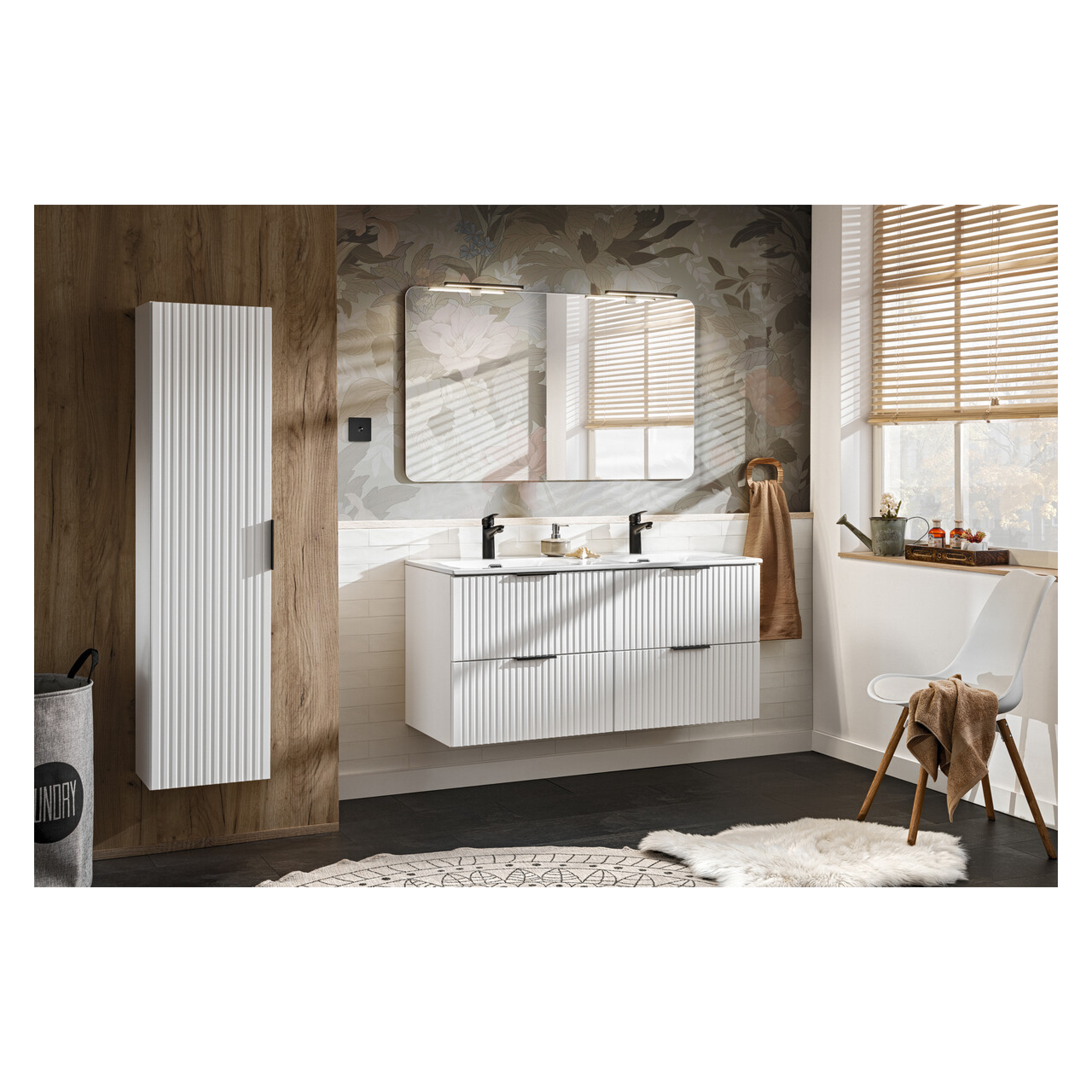 Zestaw z szafką i słupkiem ADEL WHITE 120 cm
